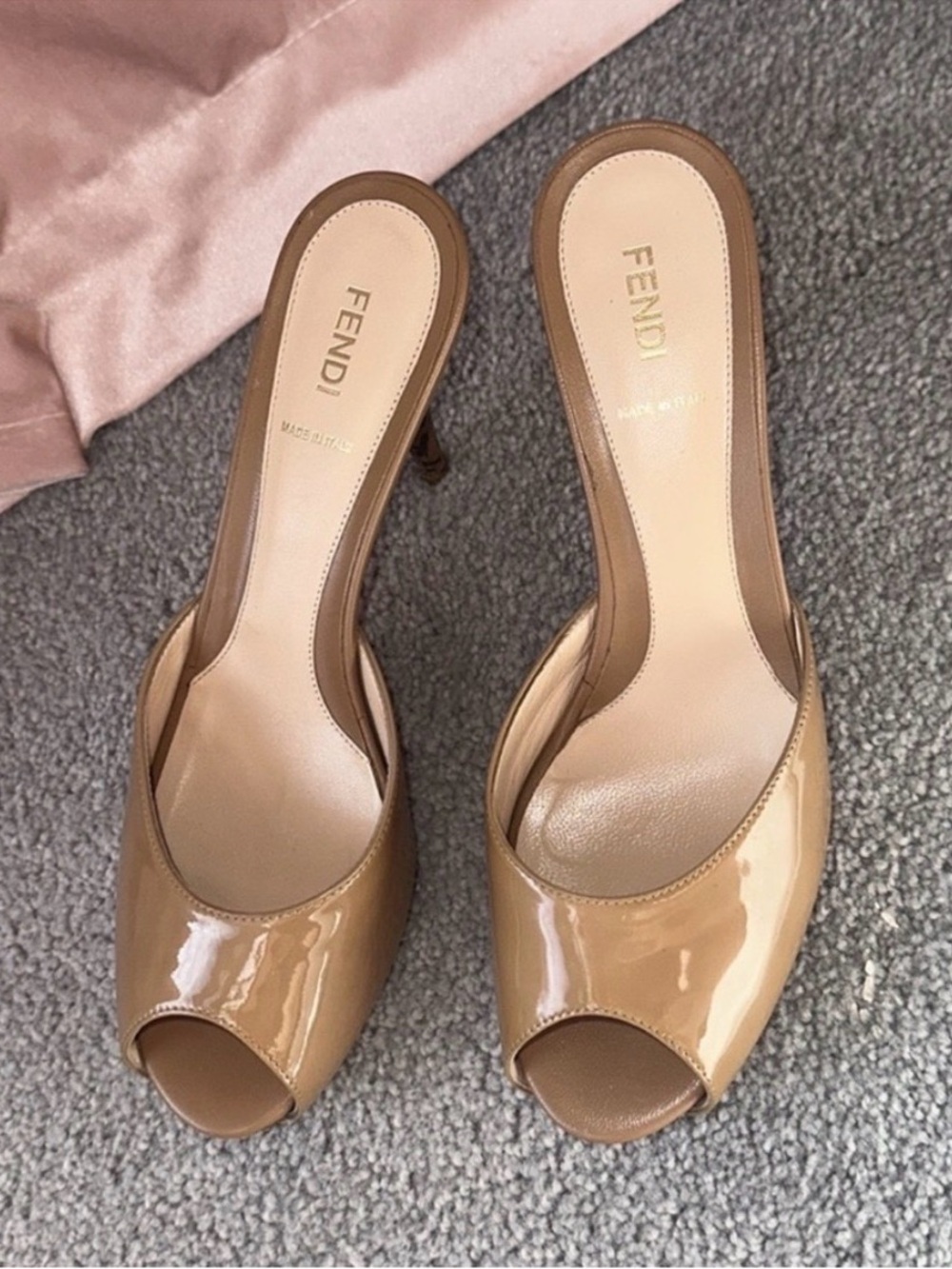 Authentic fendi patent leather nude heels